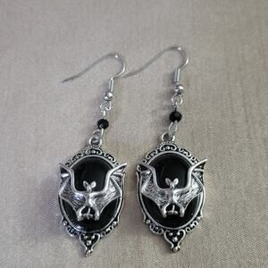Bat cameo silver & black gothic halloween earrings